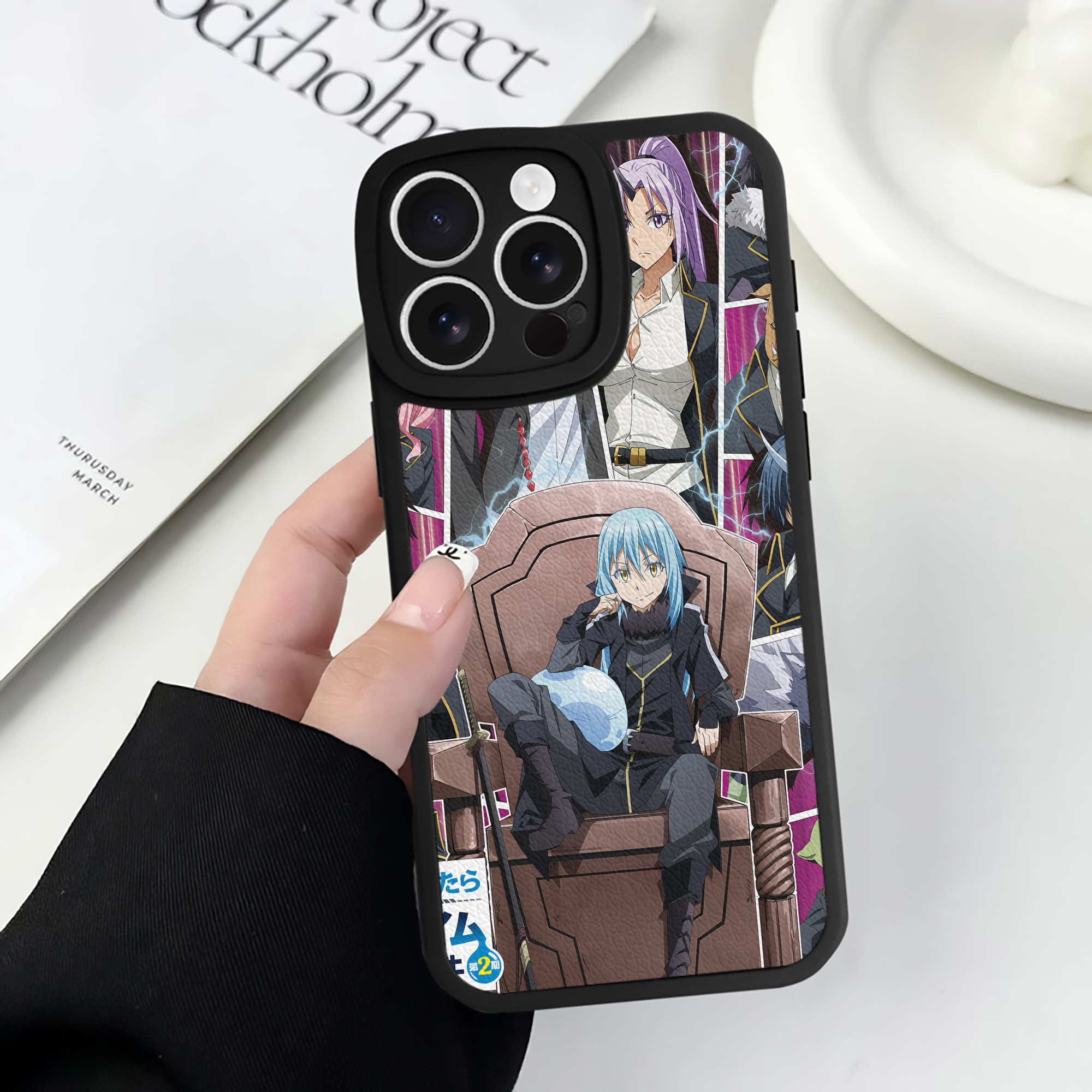 （画像用） 転スラ Regarding Reincarnated to Slime 【iPhone 16シリーズ対応】シリコンスマホケース（レザー調） 材質：シリコン